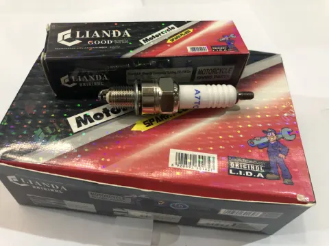 repuesto de moto MOTO71 — BUJIA A7TC MATRIX MARCA LIANDA