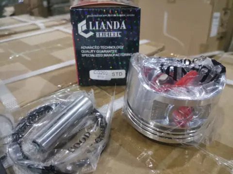 repuesto de moto MOTO71 — PISTON COMPLETO CG200SPEEDRKVTX STD